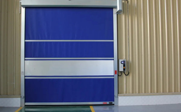 选择库车快速库车卷帘门时的注意事项