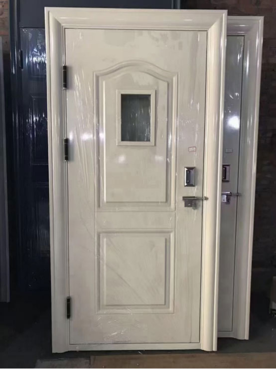 库车学校教室门