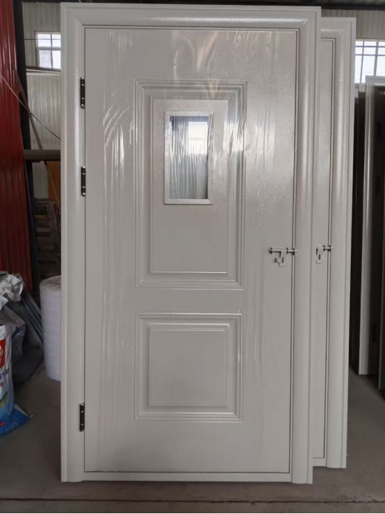 库车学校教室门