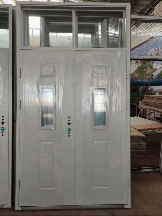 库车学校教室门