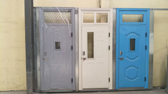 库车学校教室门