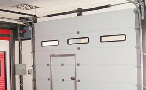 库车工业提升门的安装方法